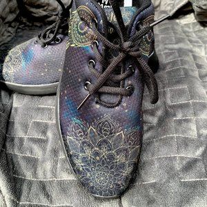 NEW Yes We Vibe Lotus Dreamcatcher Sneakers